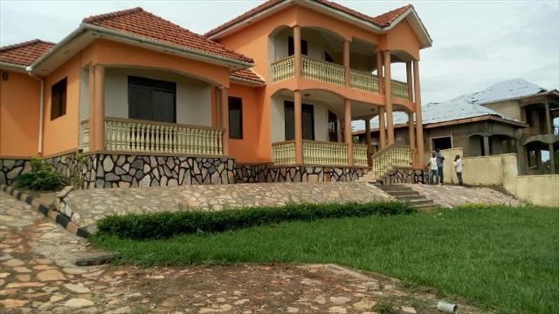 Mansion for sale in Bwebajja Kampala