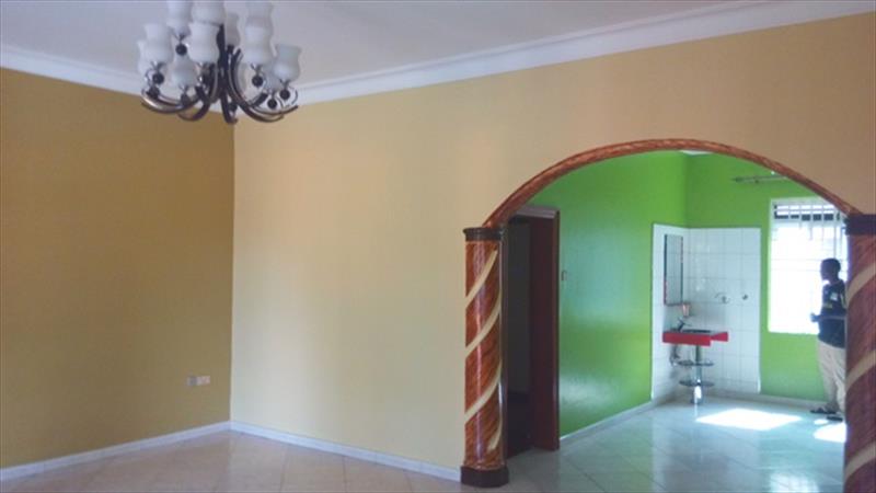 Bungalow for rent in Muyenga Kampala