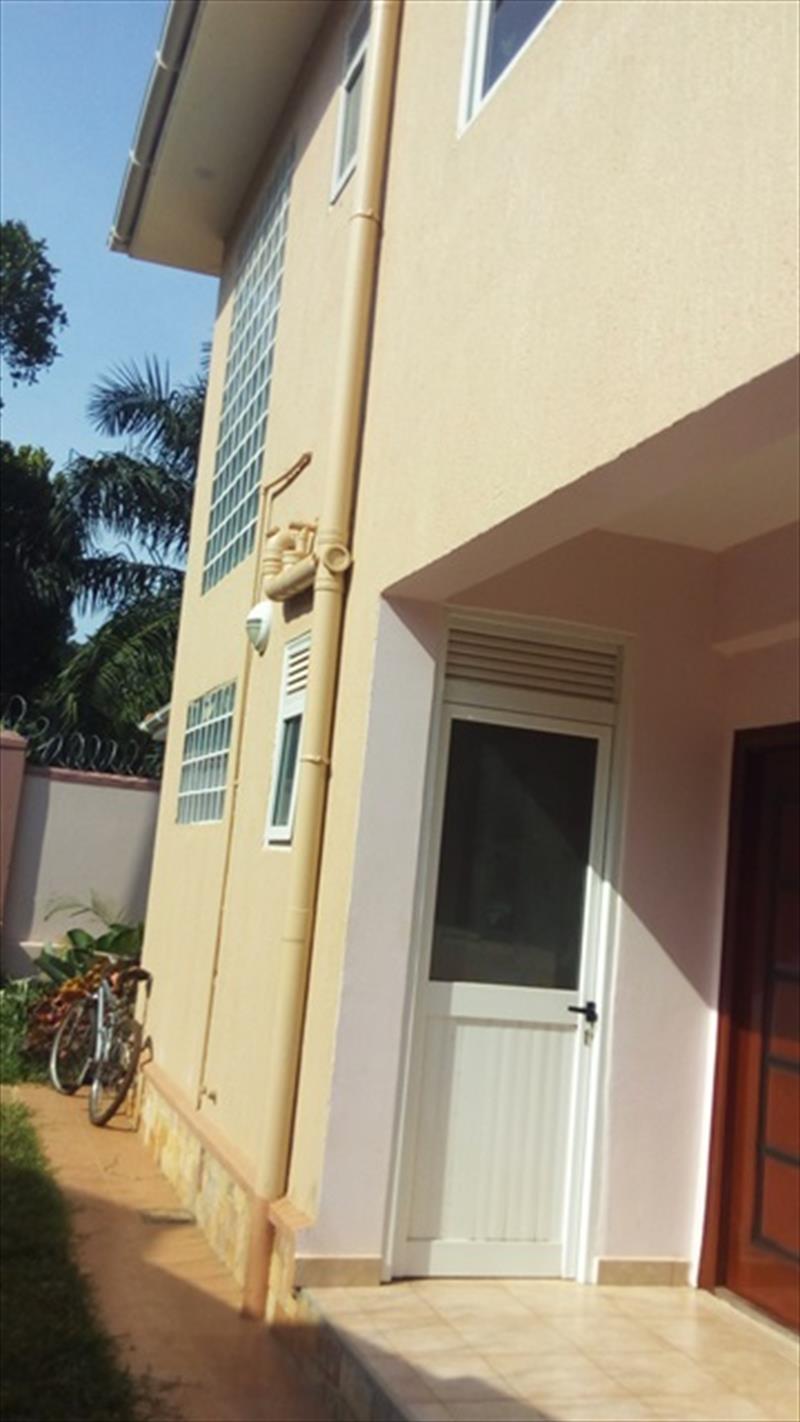 Mansion for rent in Muyenga Kampala