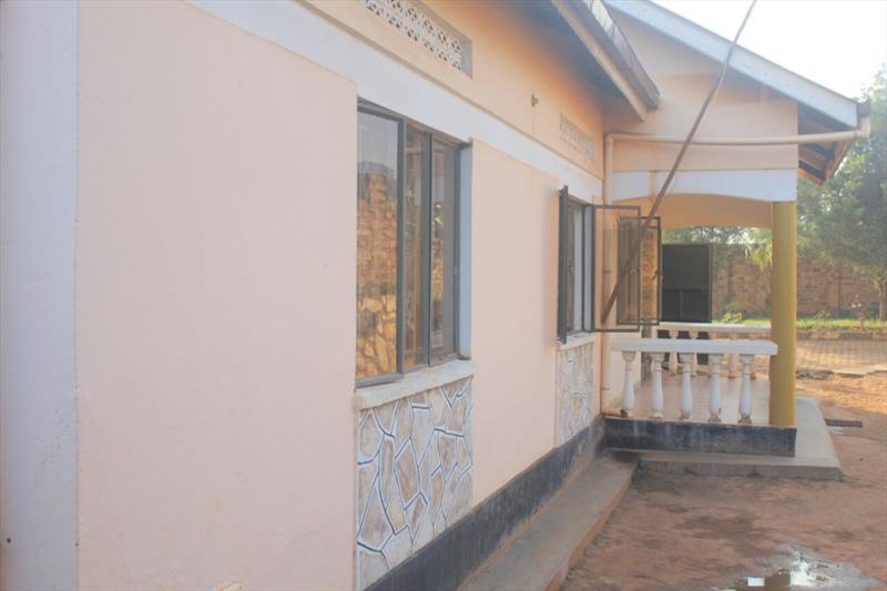 Bungalow for sale in Bwebajja Wakiso