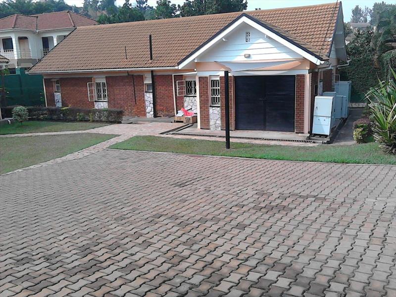 Bungalow for rent in Naguru Kampala