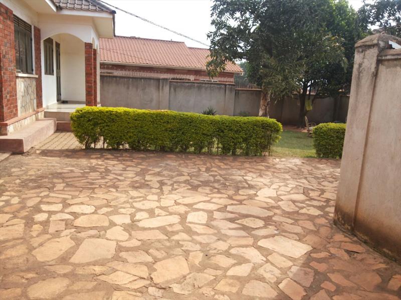 Semi Detached for rent in Najjera Wakiso