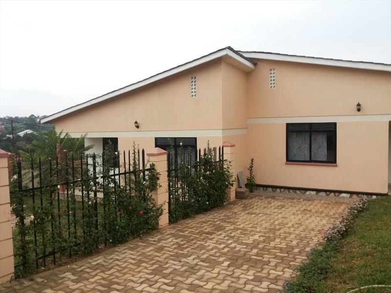 Semi Detached for rent in Buwaate Wakiso