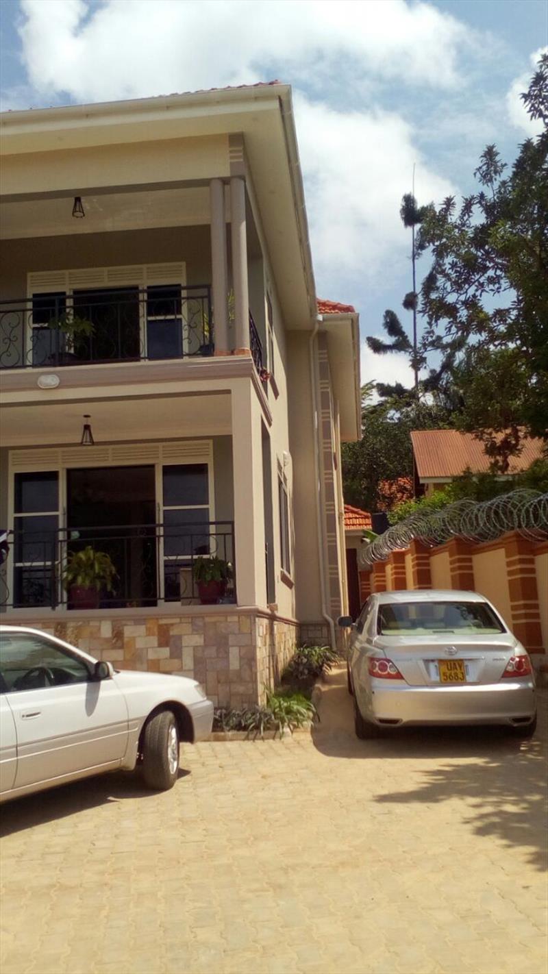 Mansion for sale in Munyonyo Kampala