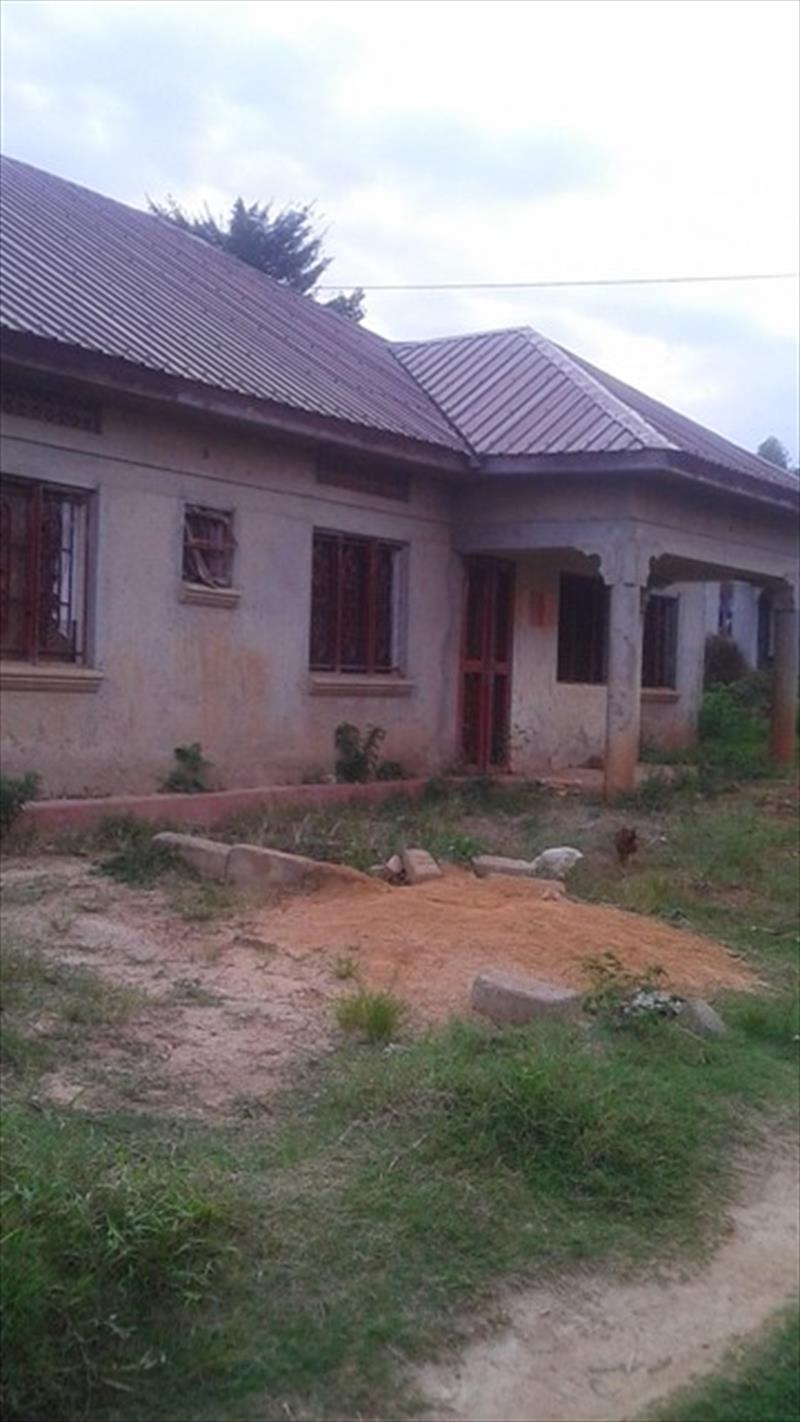 Bungalow for sale in Bweyogerere Kampala