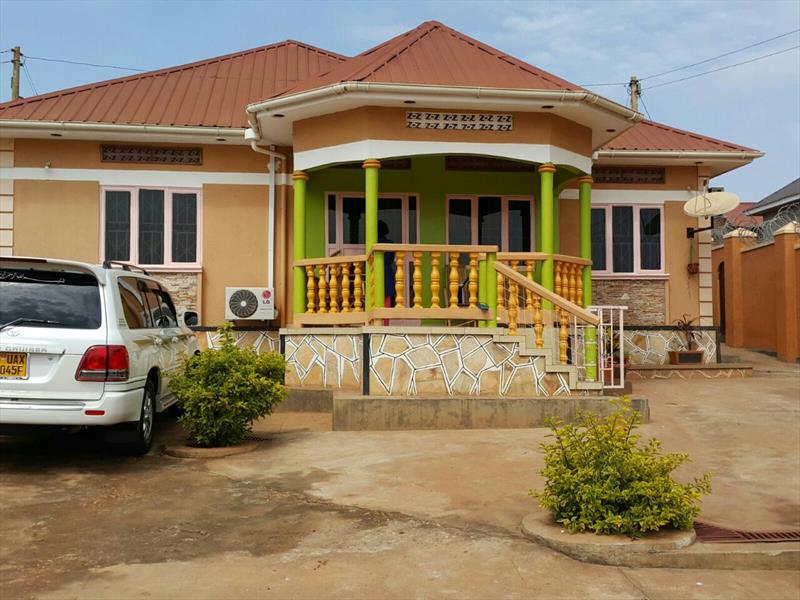 Bungalow for sale in Sentema Wakiso