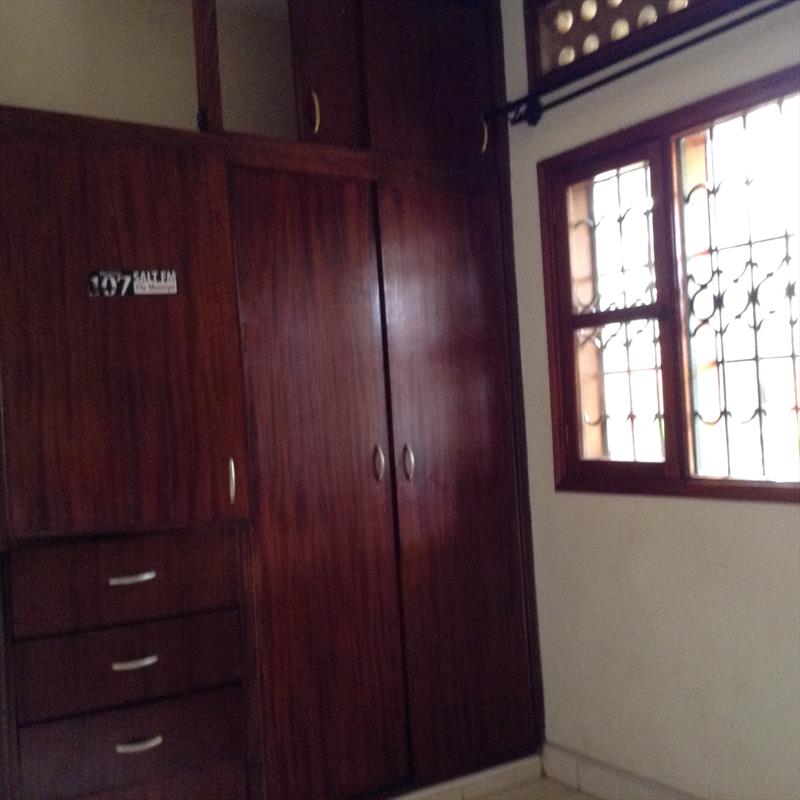 Bungalow for rent in Naalya Kampala