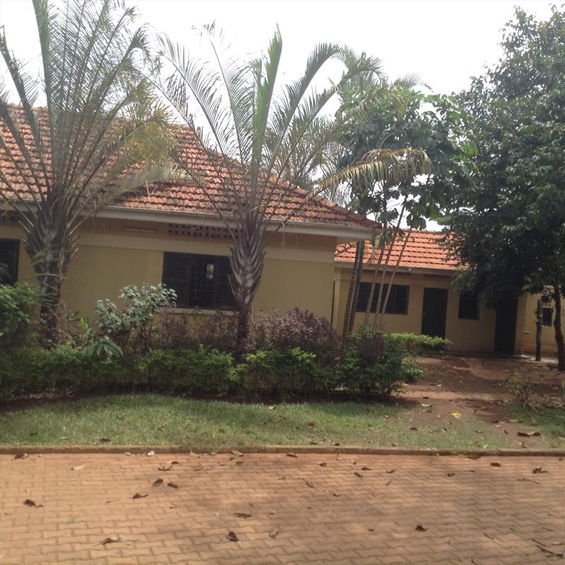 Bungalow for rent in Naalya Kampala