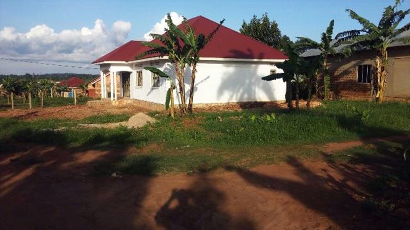 Bungalow for sale in Gayaza Wakiso