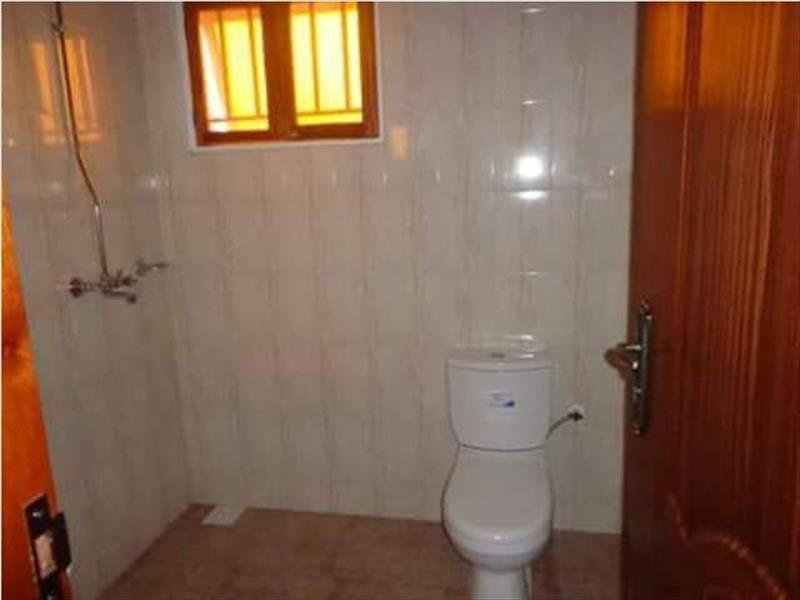 Bathroom (Toilet)