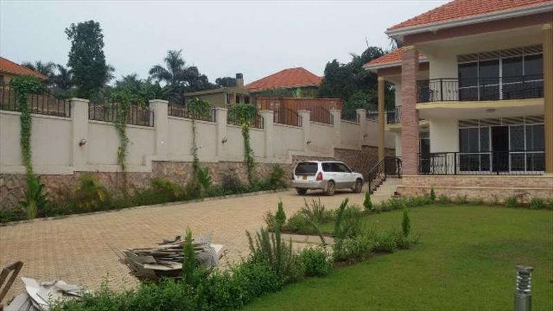 Mansion for rent in Butabika Wakiso