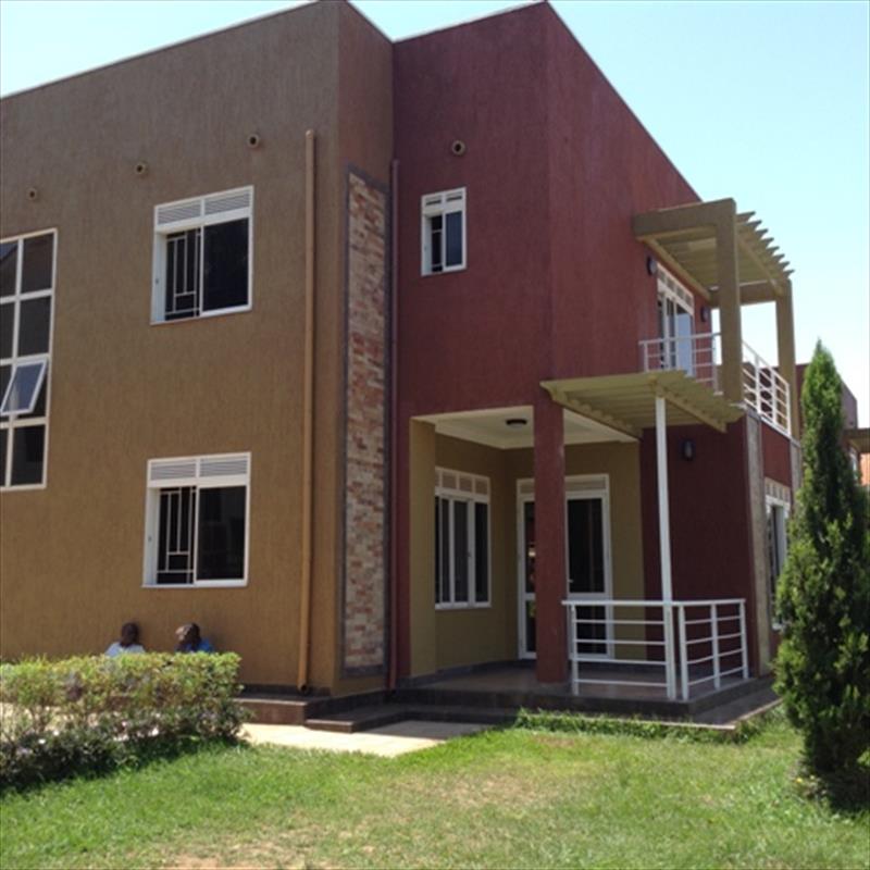 Mansion for rent in Kansanga Kampala