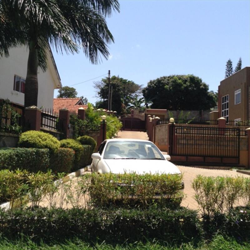 Mansion for rent in Kansanga Kampala