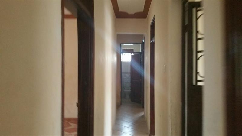 Mansion for sale in Bwebajja Kampala