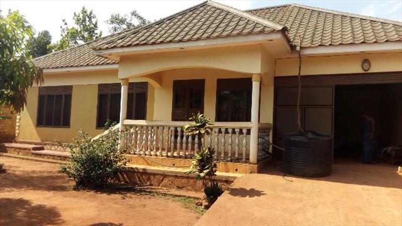 Bungalow for sale in Buwaate Kampala