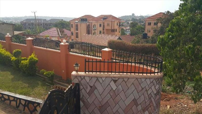 Bungalow for sale in Mengo Kampala