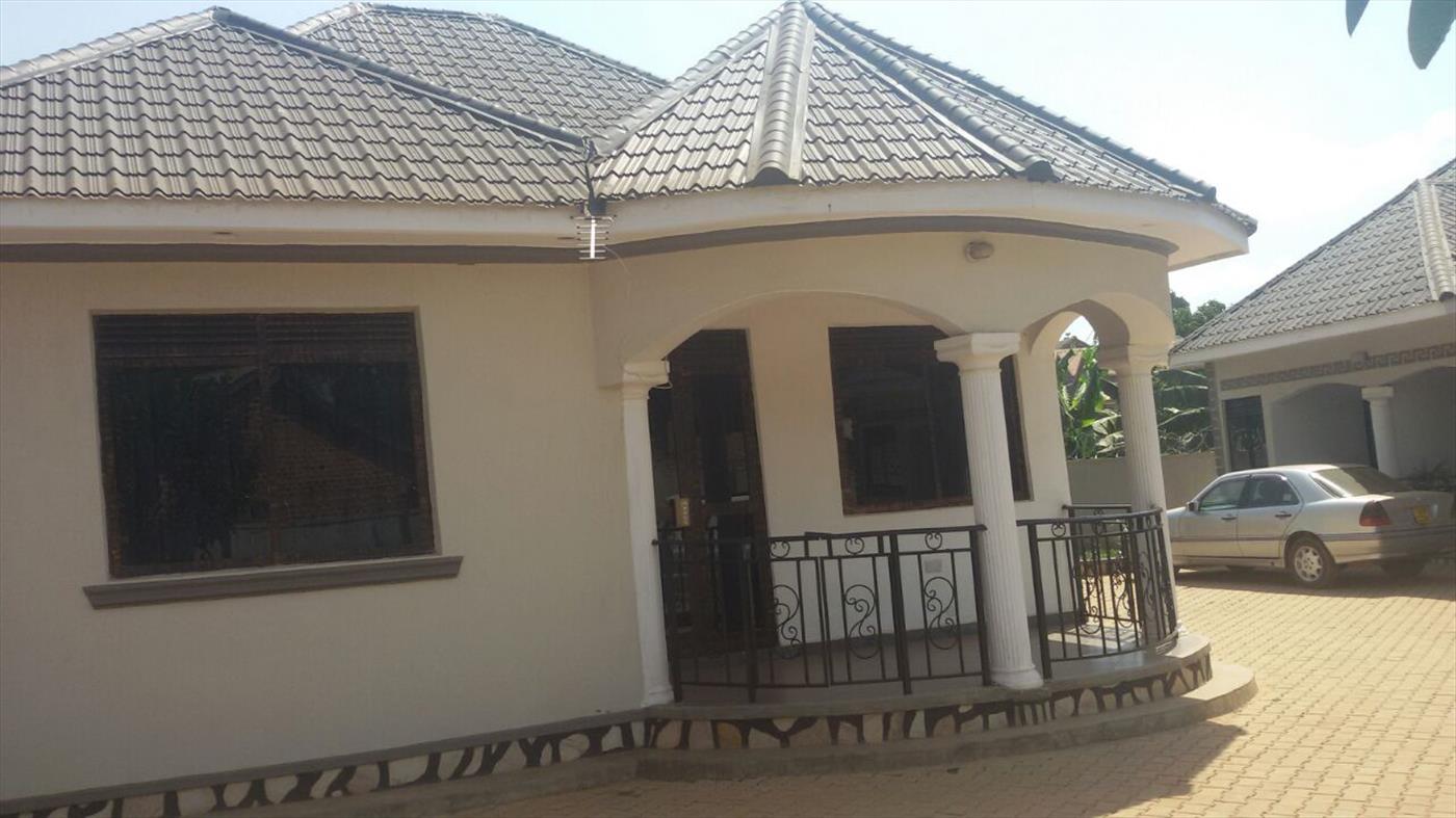 Bungalow for sale in Kiwaatule Kampala