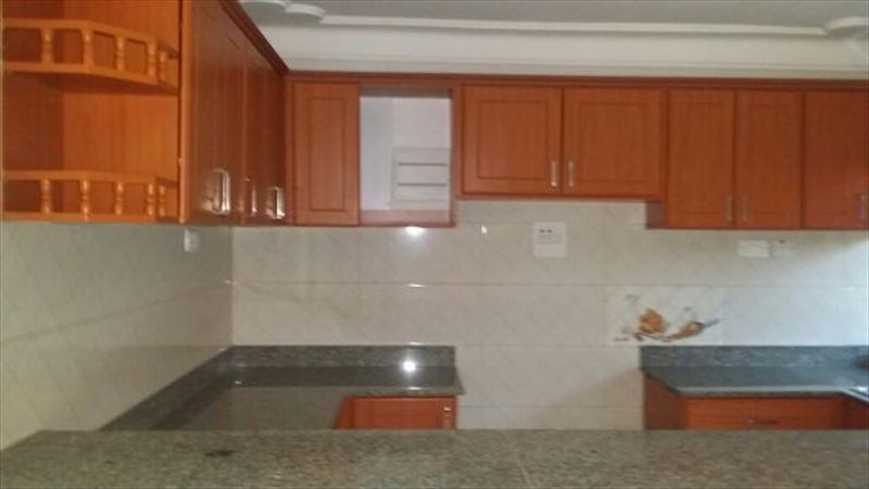 Apartment for sale in Bugoloobi Kampala