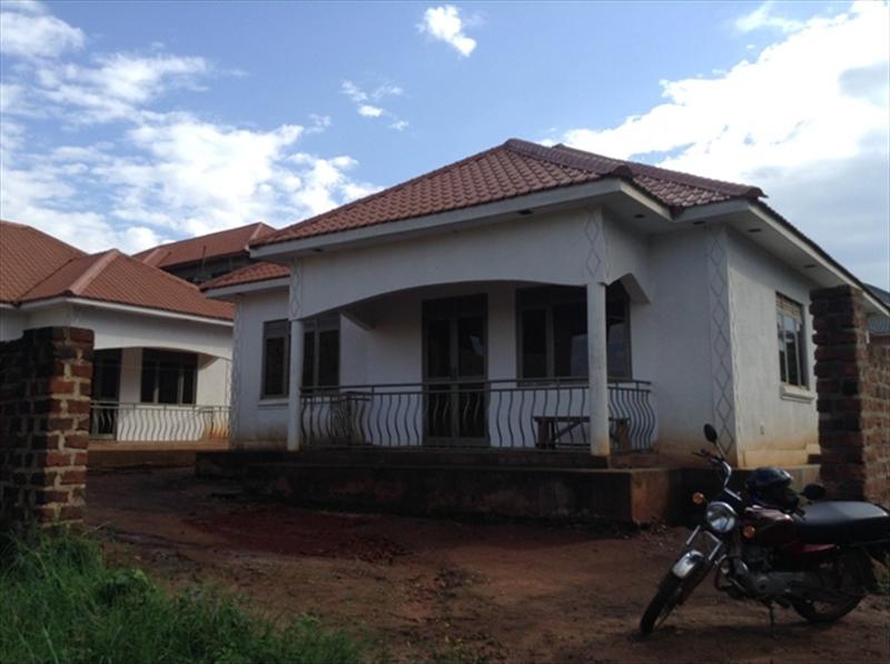 Semi Detached for sale in Bweyogerere Wakiso