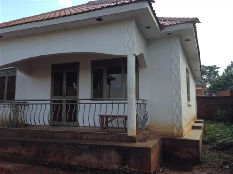 Semi Detached for sale in Bweyogerere Wakiso