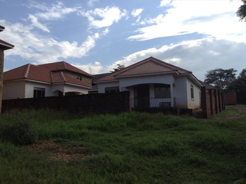 Semi Detached for sale in Bweyogerere Wakiso