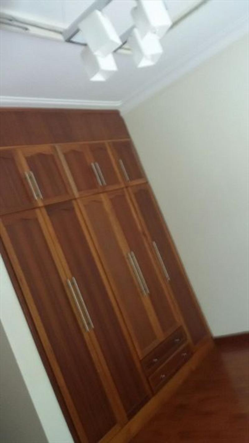 Bungalow for rent in Naguru Kampala