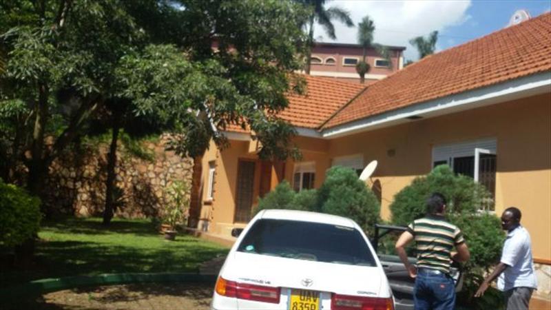 Bungalow for rent in Naguru Kampala