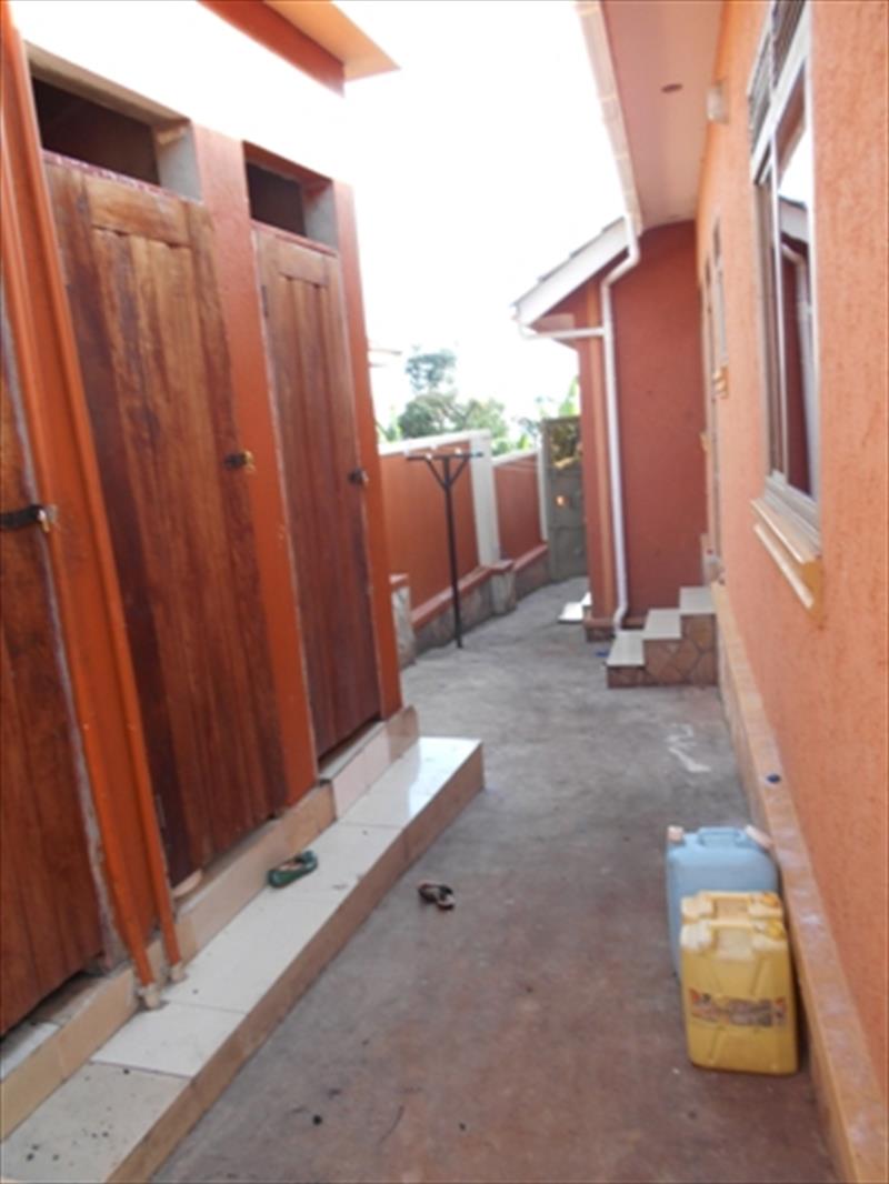 Semi Detached for sale in Kitende Wakiso