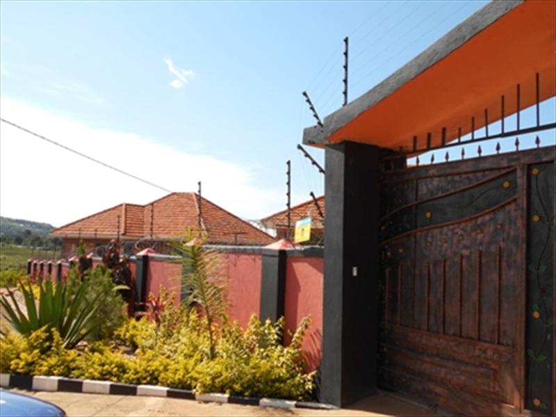 Bungalow for rent in Bwebajja Wakiso