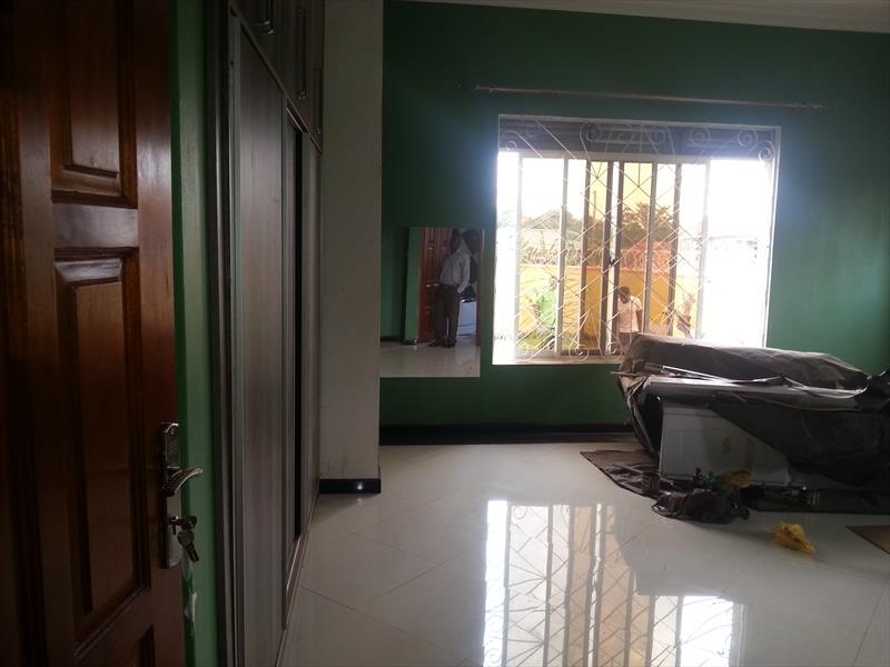 Bungalow for sale in Kira Wakiso