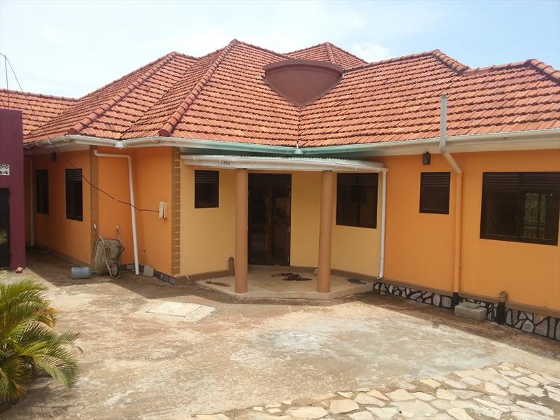 Semi Detached for sale in Kitende Wakiso