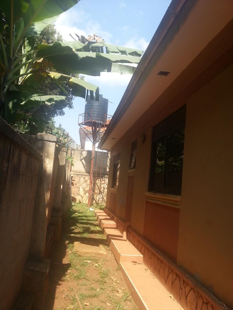 Bungalow for sale in Nalumunye Wakiso