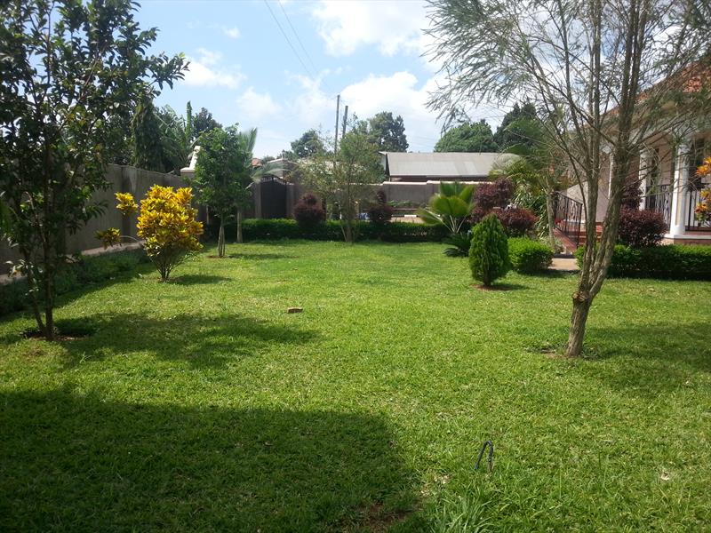 Bungalow for sale in Bwebajja Wakiso