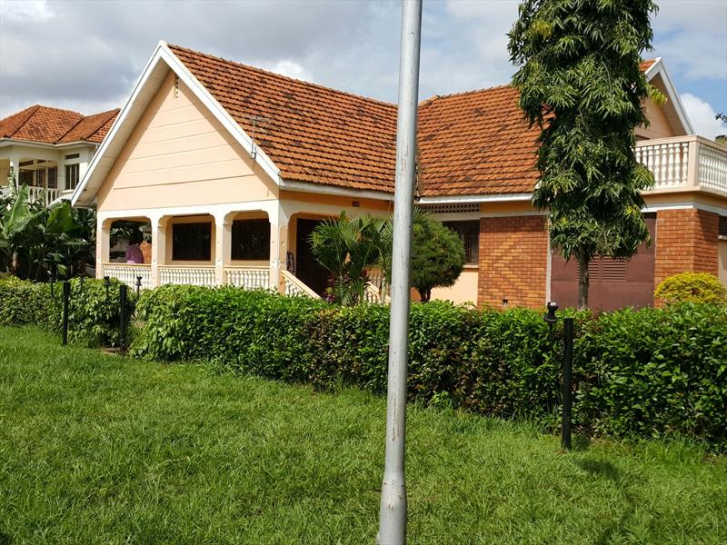 Bungalow for sale in Nsambya Kampala