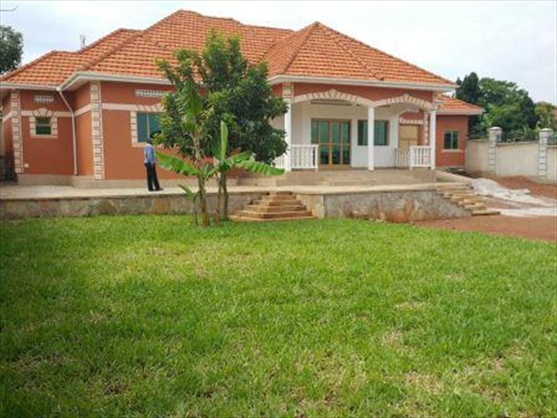 Bungalow for sale in Kitende Wakiso