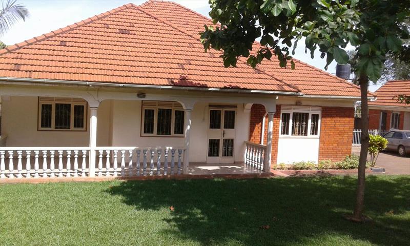 Town House for rent in Muyenga Kampala