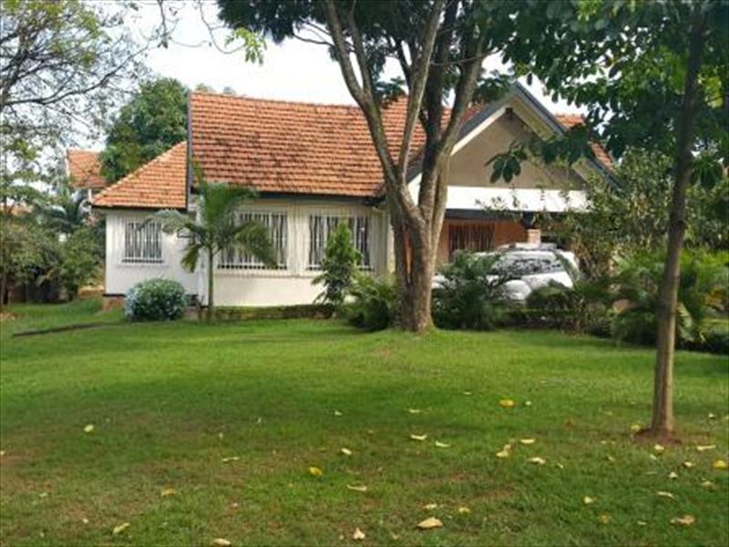 Bungalow for sale in Muyenga Kampala