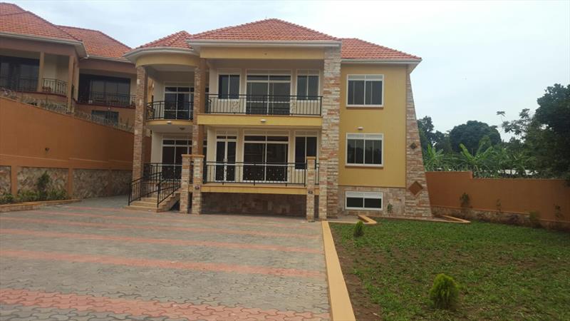 Town House for sale in Kyaliwajjala Kampala