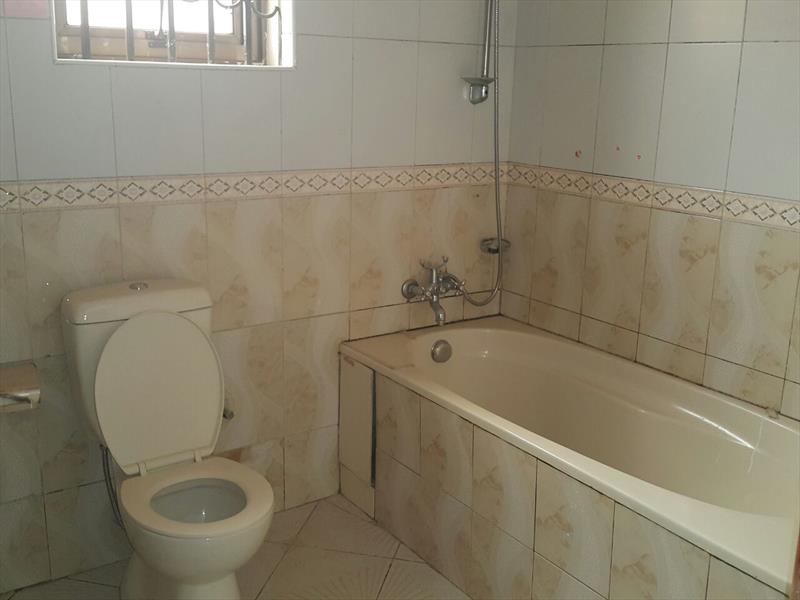 Town House for rent in Muyenga Kampala