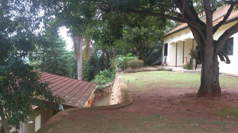 Bungalow for sale in Mbuya Kampala