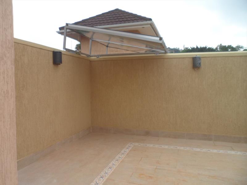 Town House for rent in Naguru Kampala