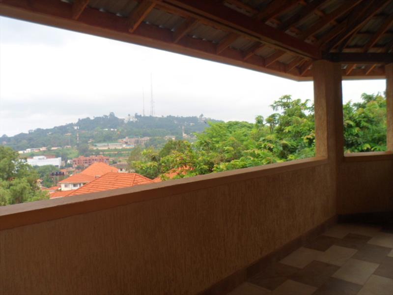 Town House for rent in Naguru Kampala