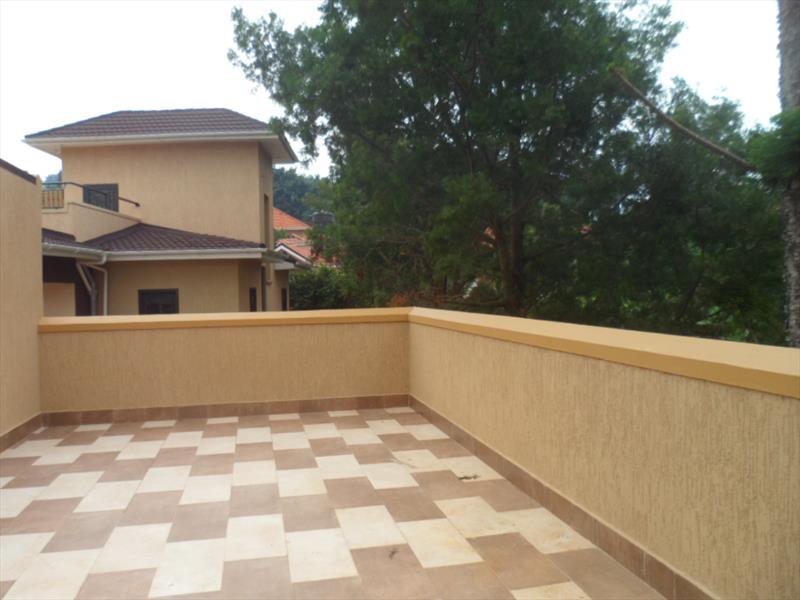 Town House for rent in Naguru Kampala