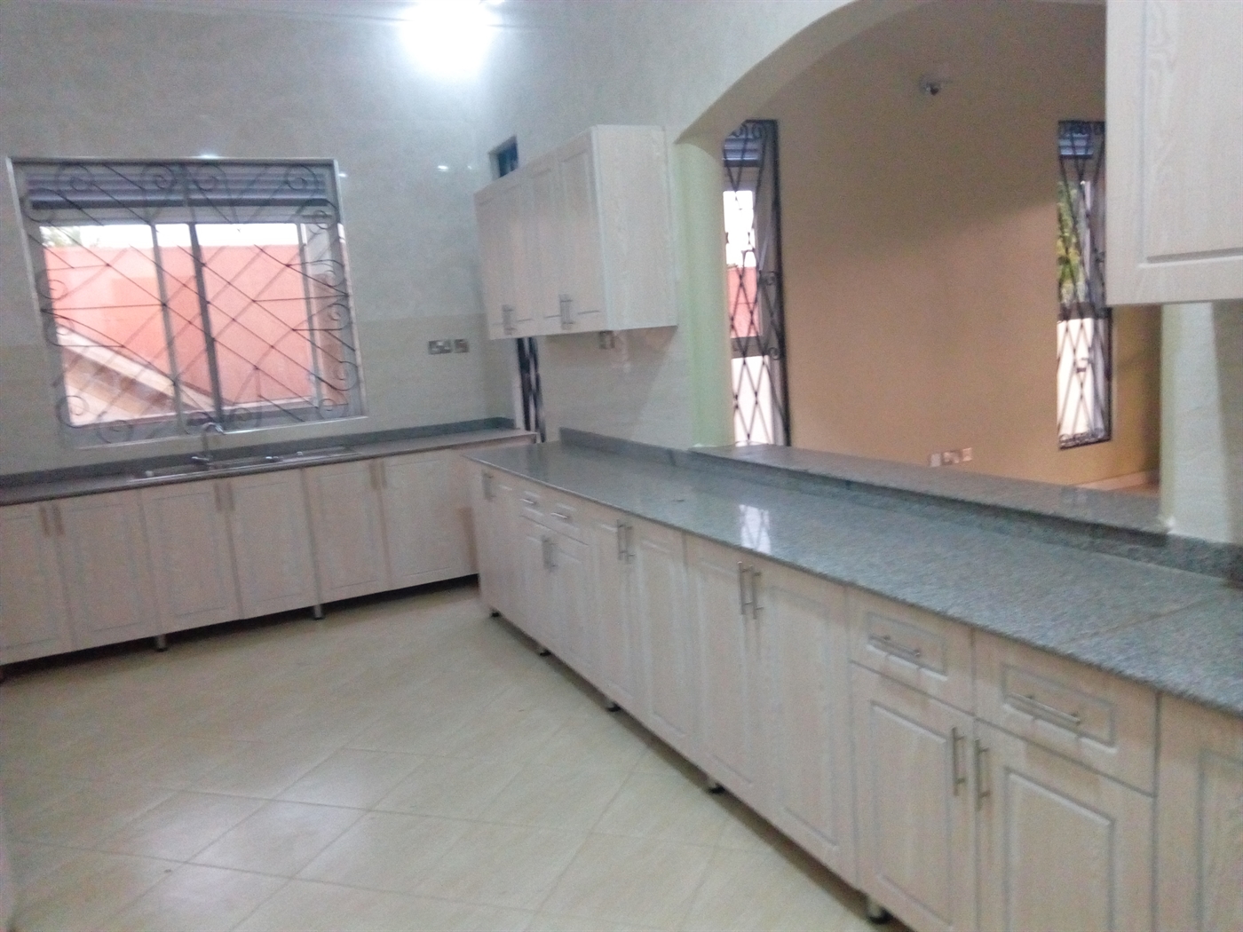 Bungalow for sale in Kitende Wakiso