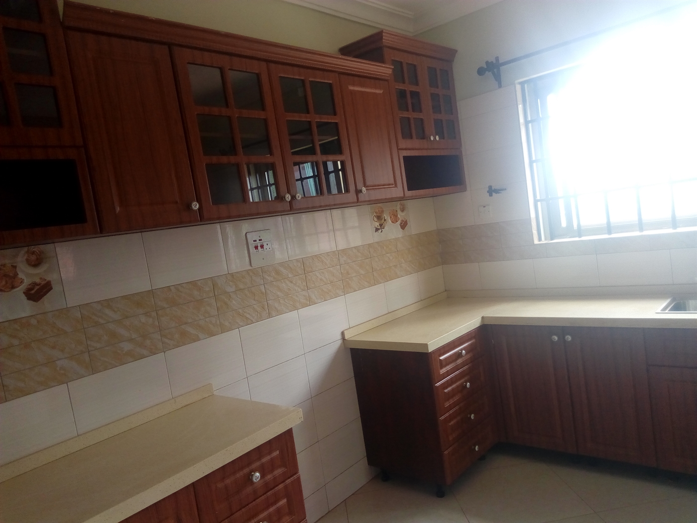 Villa for rent in Lubowa Wakiso