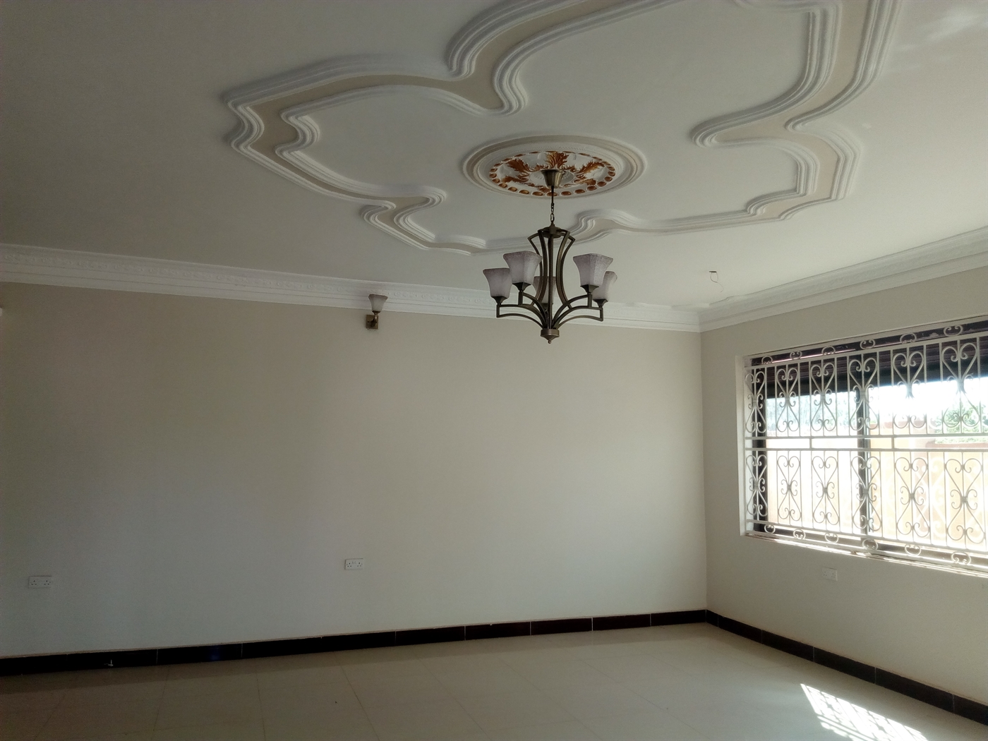 Duplex for sale in Katale Wakiso