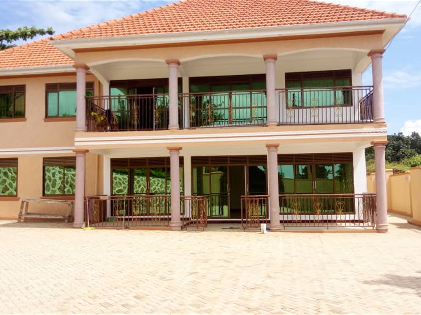 Duplex for sale in Katale Wakiso