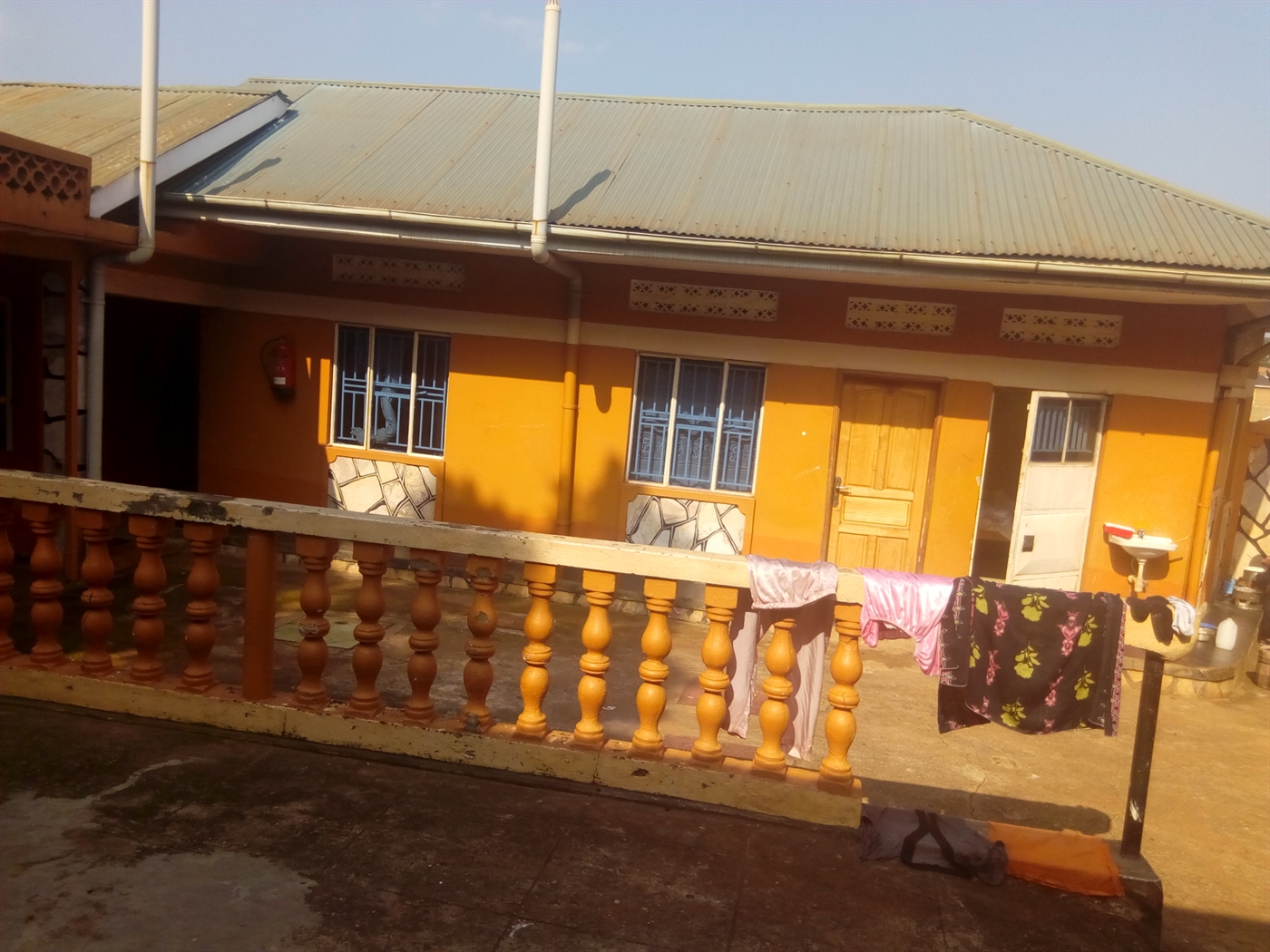 Guest house for sale in Zana Wakiso