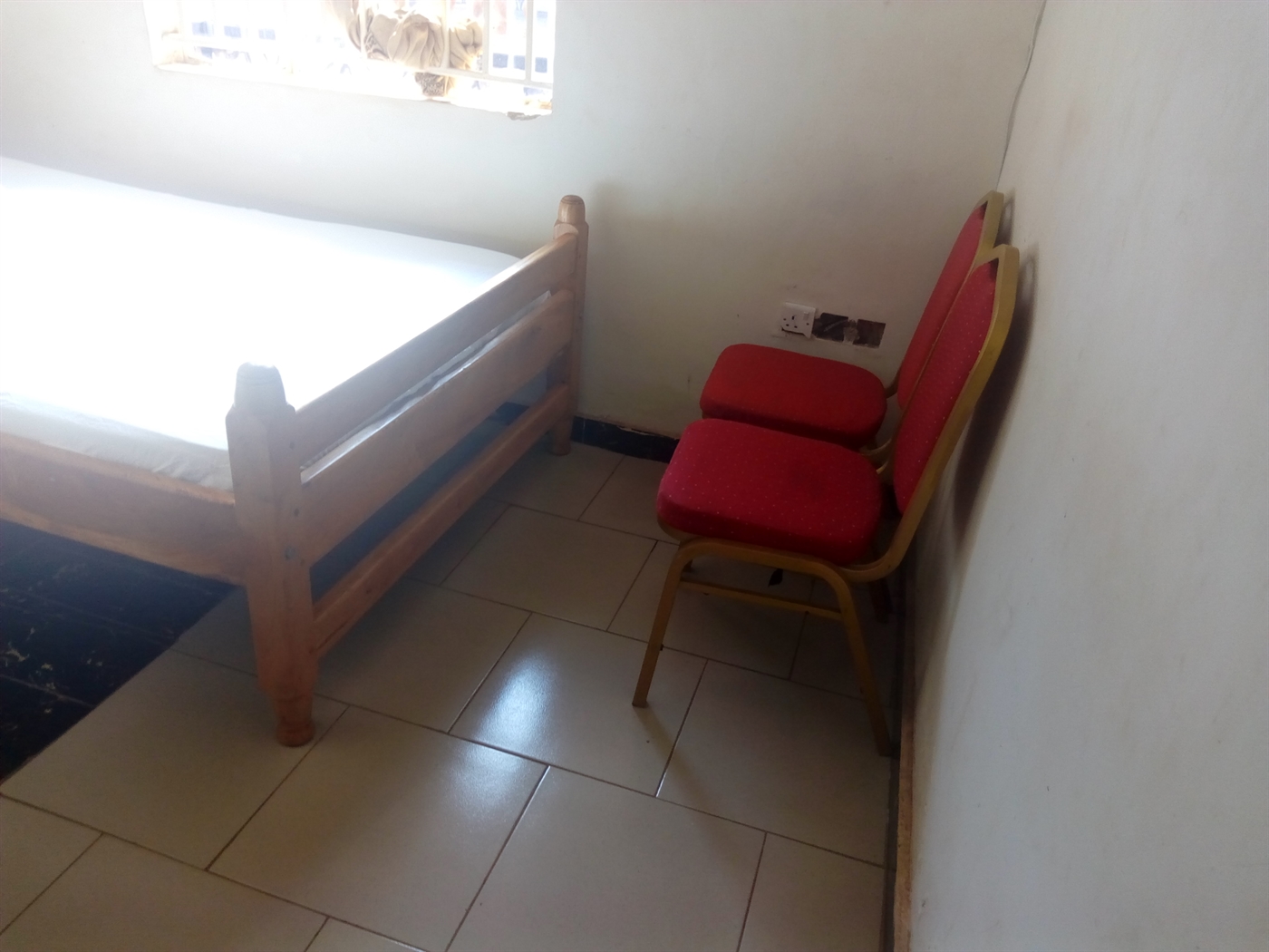 Guest house for sale in Zana Wakiso