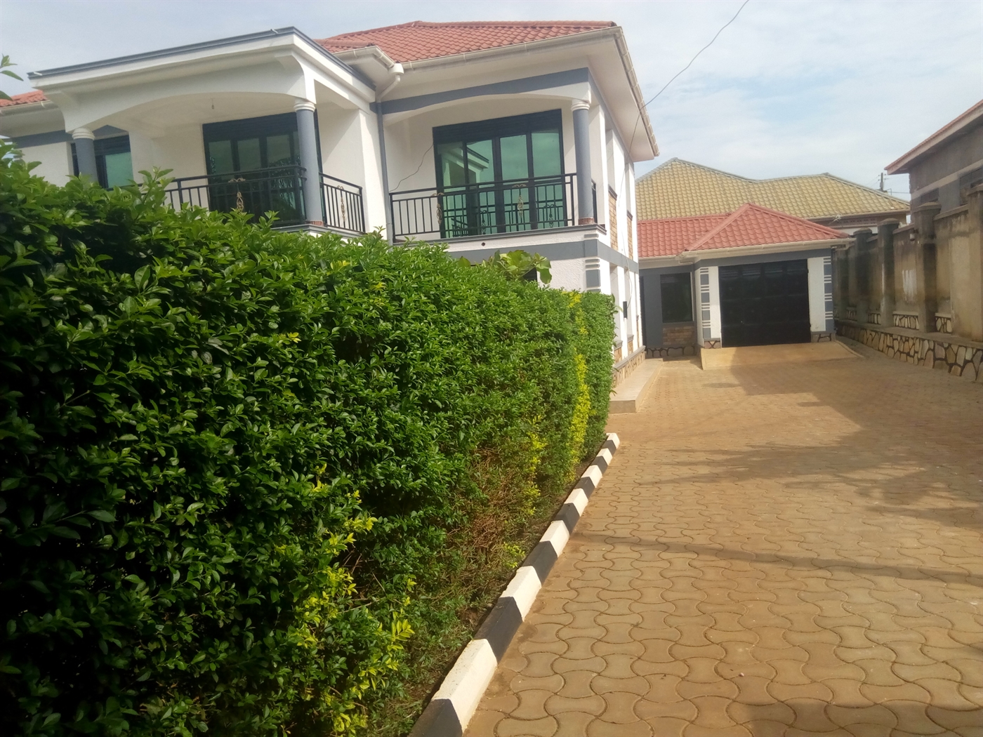 Duplex for sale in Kitende Wakiso